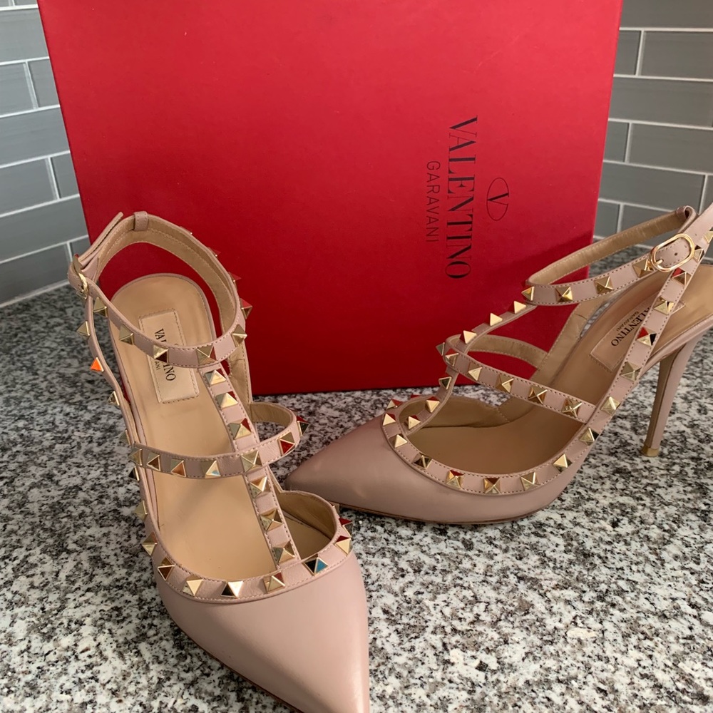 Valentino pumps